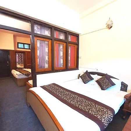 Goroomgo Luxury Stay Mall Road Naini Tāl Exterior foto